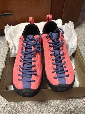 Keen Jasper Sneakers BRAND NEW Pink and Purple Suede Low-Top Sneakers
